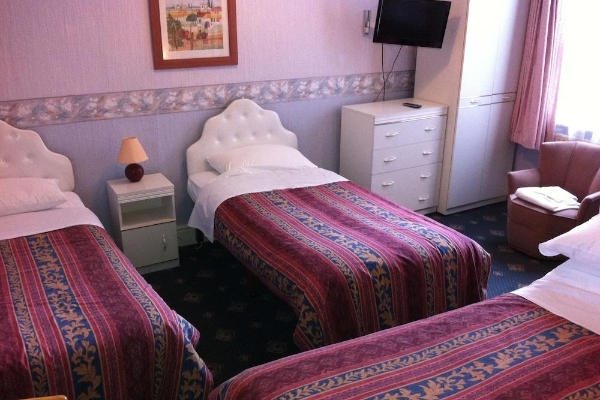 Howard Hotel